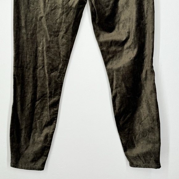 NWT 7 For All Mankind Green Velvet Button Front High Rise Pants Women’s Size 29 - Picture 6 of 13